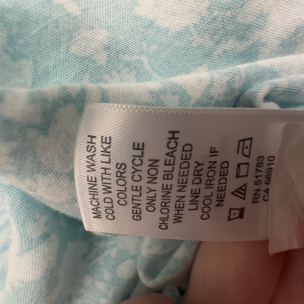 Maurices Blue Floral Tiered Mini Dress Womens Medium Rayon Flowy V-Neck
Y2K - Picture 8 of 8